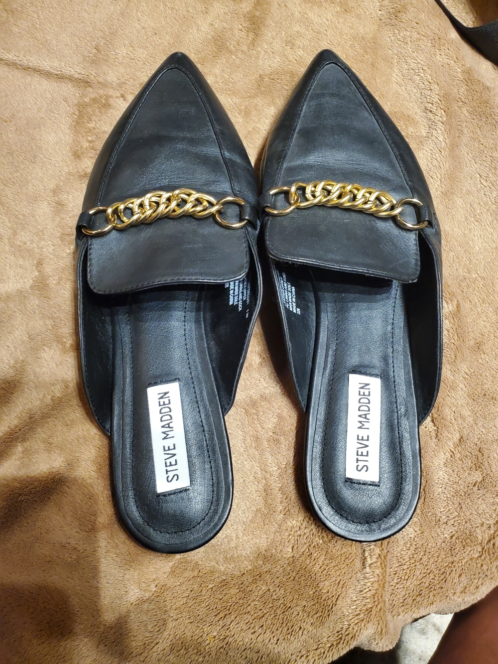 Steve Madden Black Pointed Mule with Gold Chain Trim 9.5 M